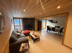 Appartement spacieux avec balcon sud et parking couvert - FR-1-692-110
